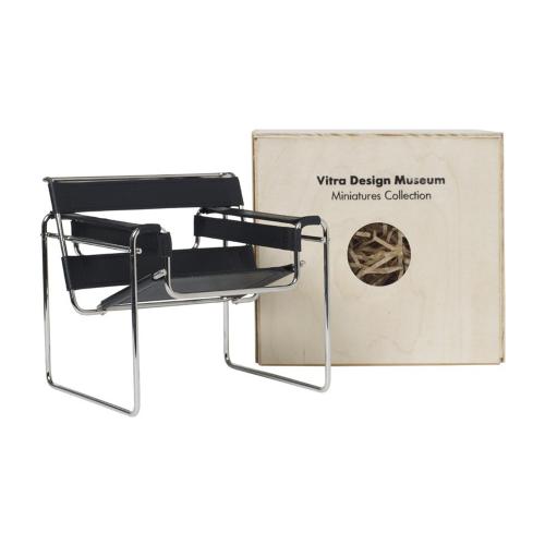 Eames La Chaise | Miniature | Vitra - House of Folly