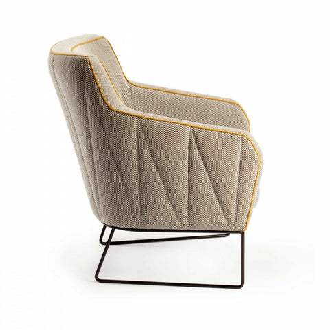 Croix I | Arm Chair | Mambo